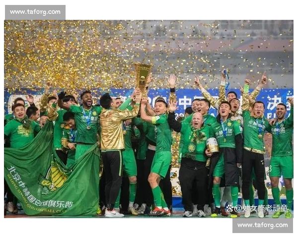 在城市与信仰之间重塑当代球迷文化的精神图谱与社群认同新路径探